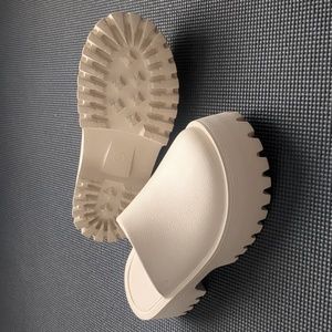 Wild Fable Foam Clogs - Size 8